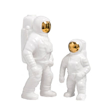 Load image into Gallery viewer, European Minimalist Astronaut Ceramic Vase