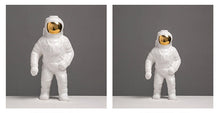 Load image into Gallery viewer, European Minimalist Astronaut Ceramic Vase