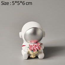 Load image into Gallery viewer, Nordic Astronaut Sculpture Mini Space Man