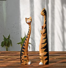 Load image into Gallery viewer, 2pcs Creative Nordic Wooden Cat Model