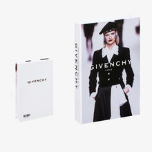 गैलरी व्यूवर में इमेज लोड करें, Decorative Books Givenchy
