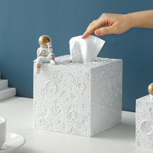 Load image into Gallery viewer, Astronaut Tissue Art  Box
