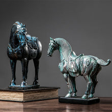 गैलरी व्यूवर में इमेज लोड करें, European Archaize Bronze Soldier Horse Statue
