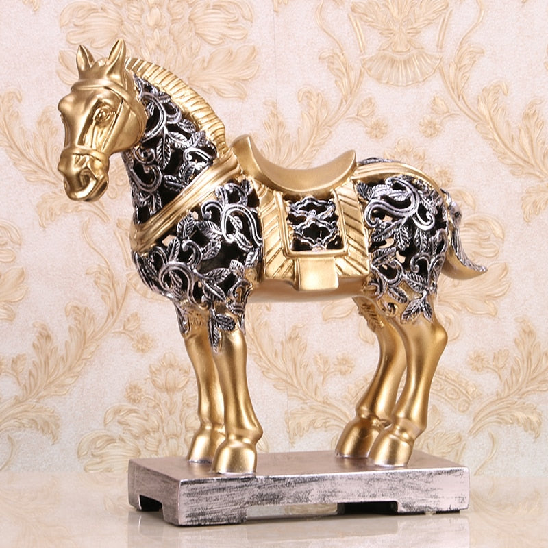 <transcy>प्राचीन घोड़े की मूर्तिकला</transcy>